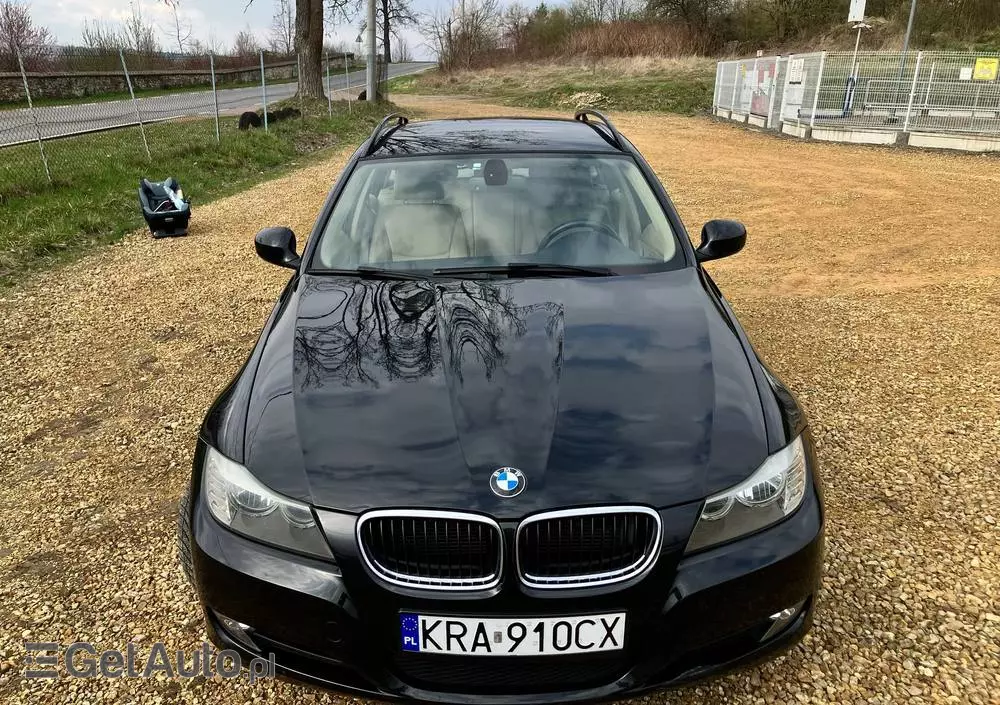 BMW Seria 3 318i Touring Edition Exclusive