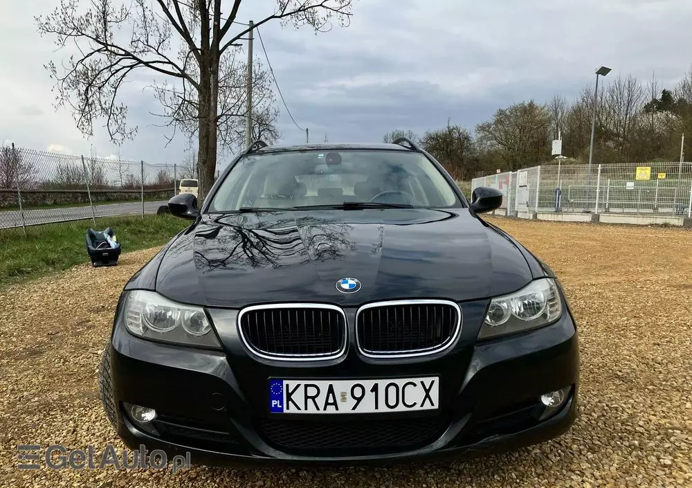 BMW Seria 3 318i Touring Edition Exclusive
