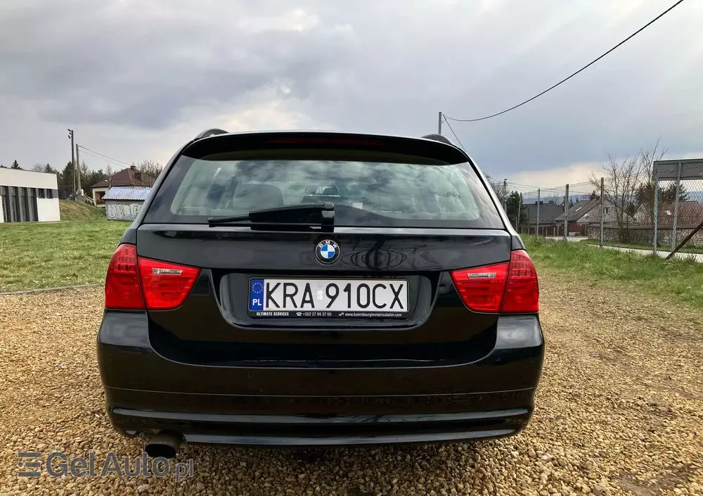BMW Seria 3 318i Touring Edition Exclusive