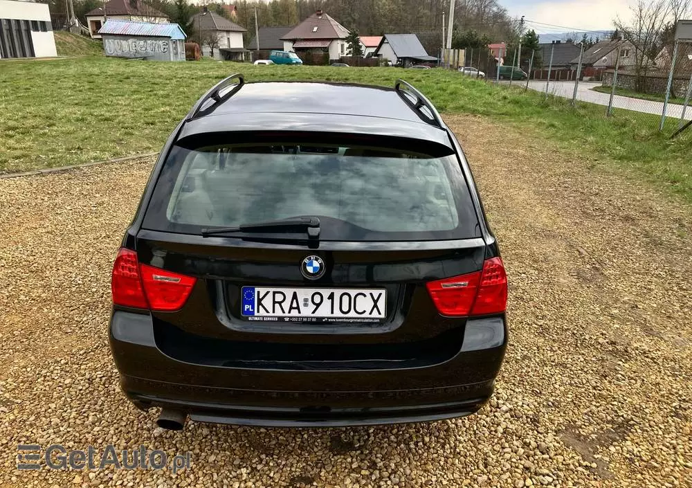 BMW Seria 3 318i Touring Edition Exclusive