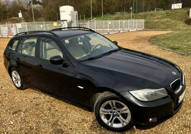 BMW Seria 3 318i Touring Edition Exclusive