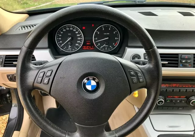 BMW Seria 3 318i Touring Edition Exclusive