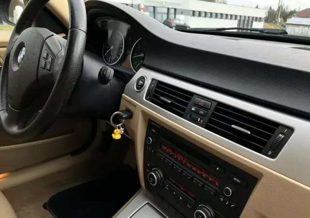 BMW Seria 3 318i Touring Edition Exclusive