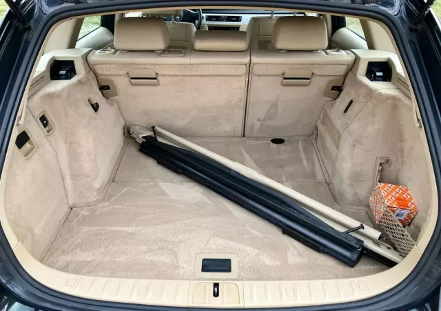 BMW Seria 3 318i Touring Edition Exclusive