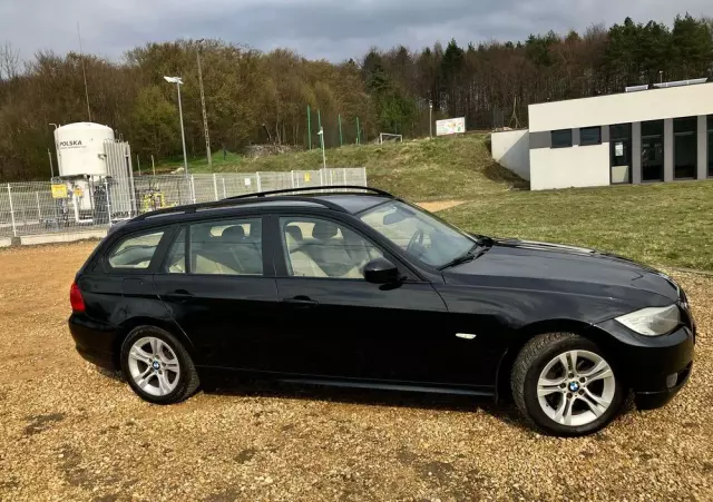 BMW Seria 3 318i Touring Edition Exclusive