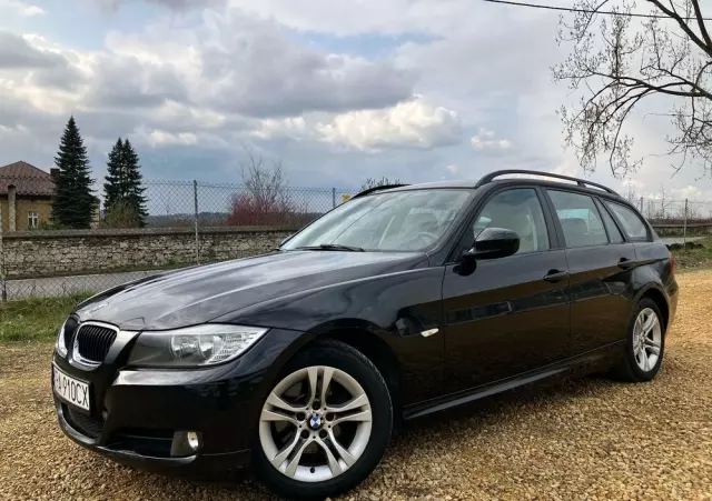 BMW Seria 3 318i Touring Edition Exclusive