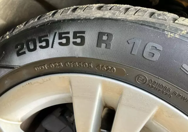 BMW Seria 3 318i Touring Edition Exclusive