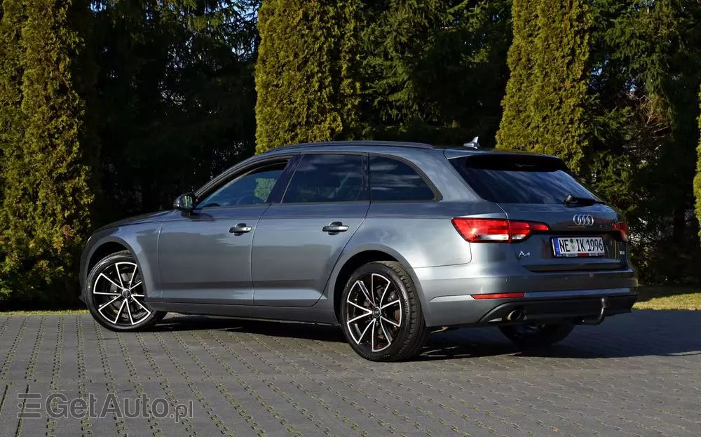 AUDI A4 