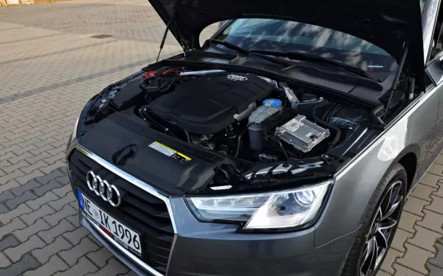 AUDI A4 