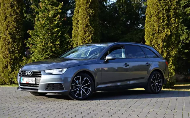 AUDI A4 