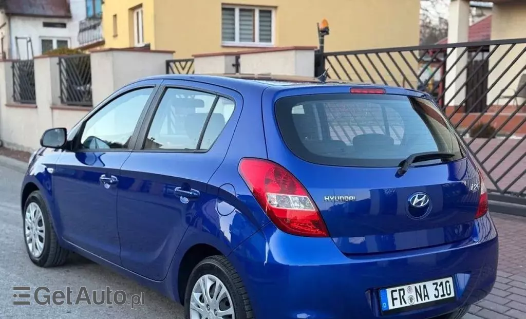 HYUNDAI I20 