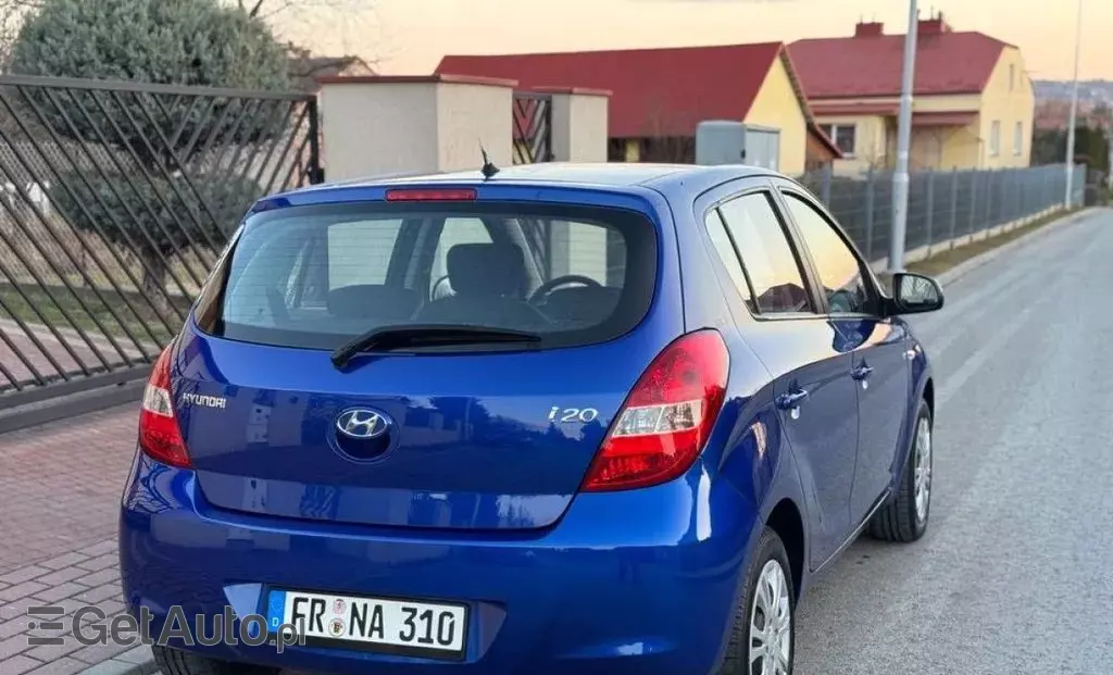 HYUNDAI I20 