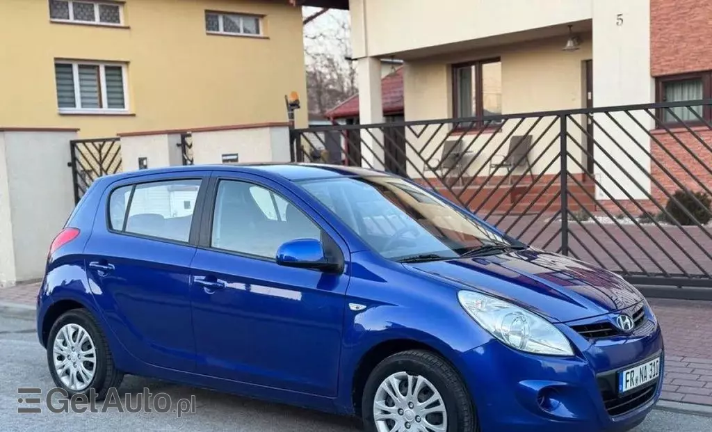 HYUNDAI I20 