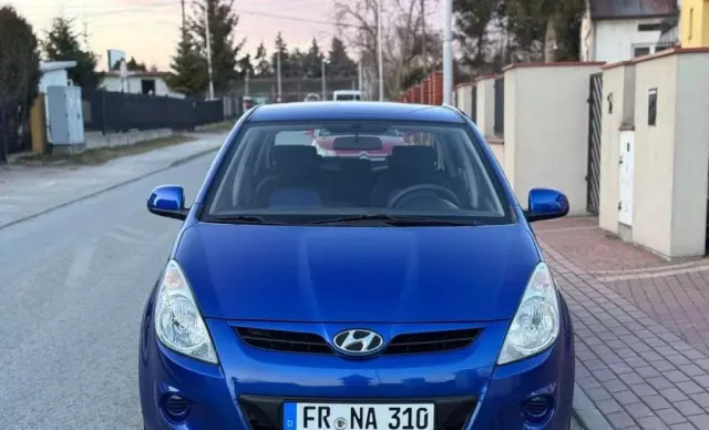 HYUNDAI I20 