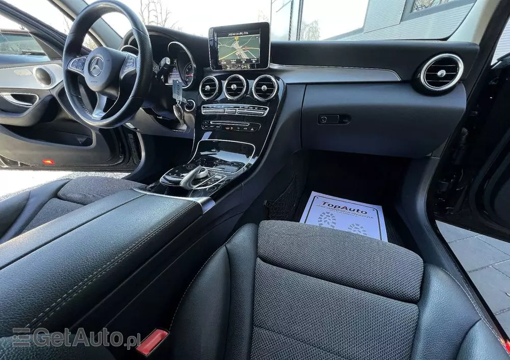 MERCEDES-BENZ Klasa C 200 7G-TRONIC