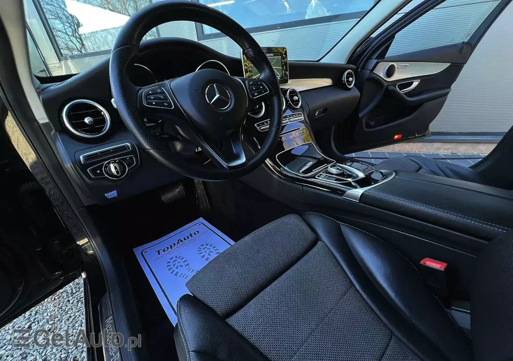 MERCEDES-BENZ Klasa C 200 7G-TRONIC