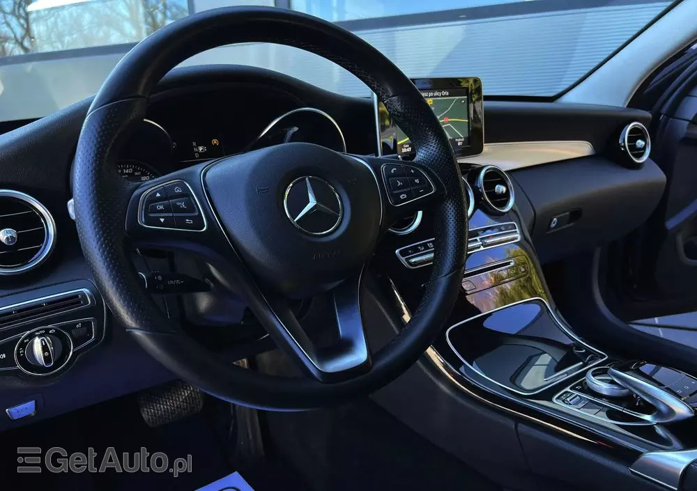 MERCEDES-BENZ Klasa C 200 7G-TRONIC