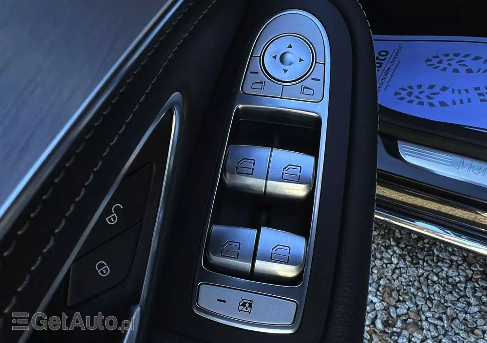 MERCEDES-BENZ Klasa C 200 7G-TRONIC
