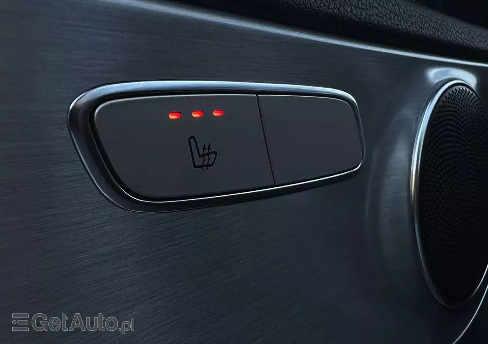 MERCEDES-BENZ Klasa C 200 7G-TRONIC