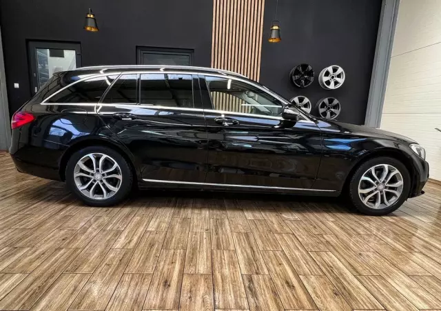 MERCEDES-BENZ Klasa C 200 7G-TRONIC
