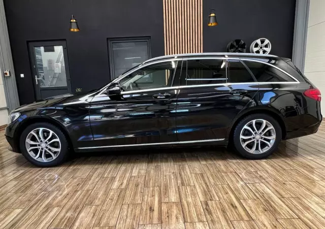 MERCEDES-BENZ Klasa C 200 7G-TRONIC