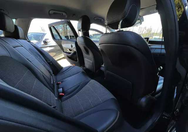 MERCEDES-BENZ Klasa C 200 7G-TRONIC