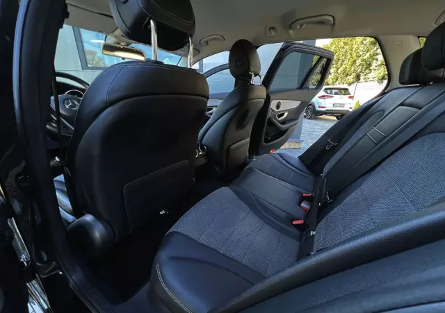 MERCEDES-BENZ Klasa C 200 7G-TRONIC