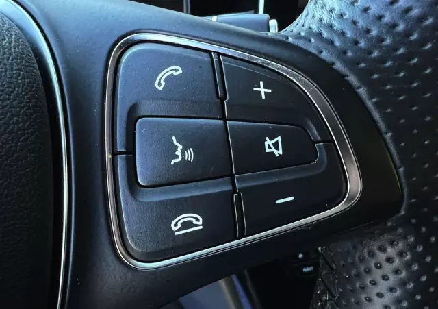 MERCEDES-BENZ Klasa C 200 7G-TRONIC