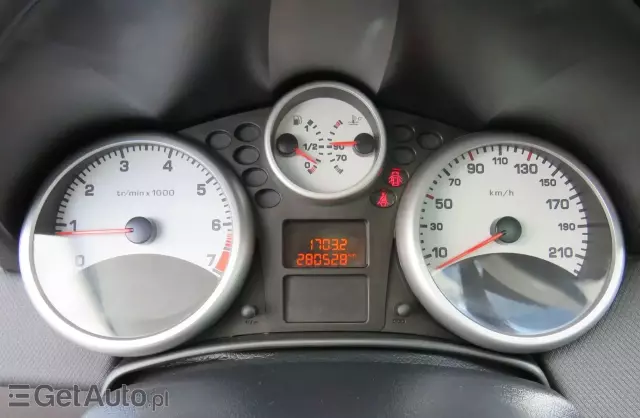 PEUGEOT 207 