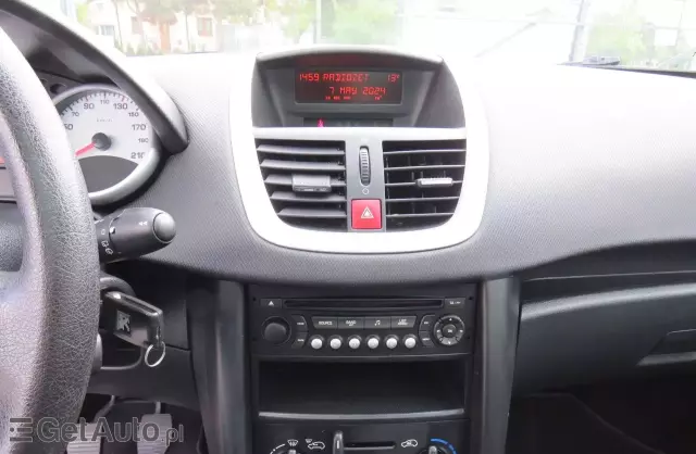 PEUGEOT 207 