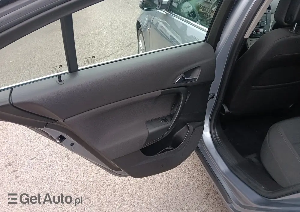 OPEL Insignia 1.6 Turbo Edition