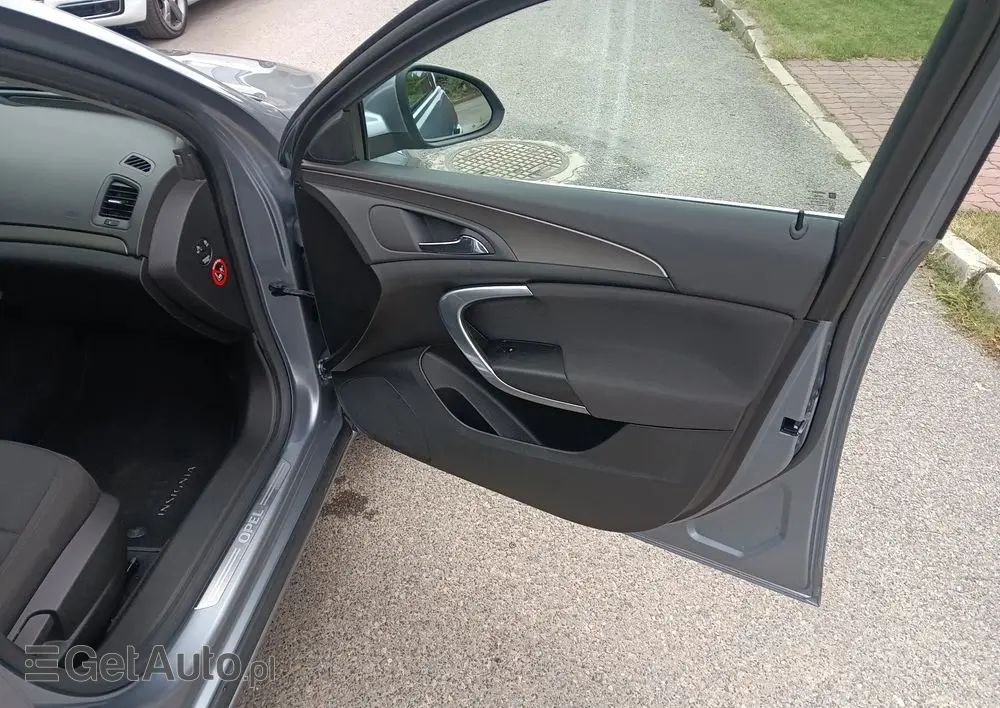 OPEL Insignia 1.6 Turbo Edition