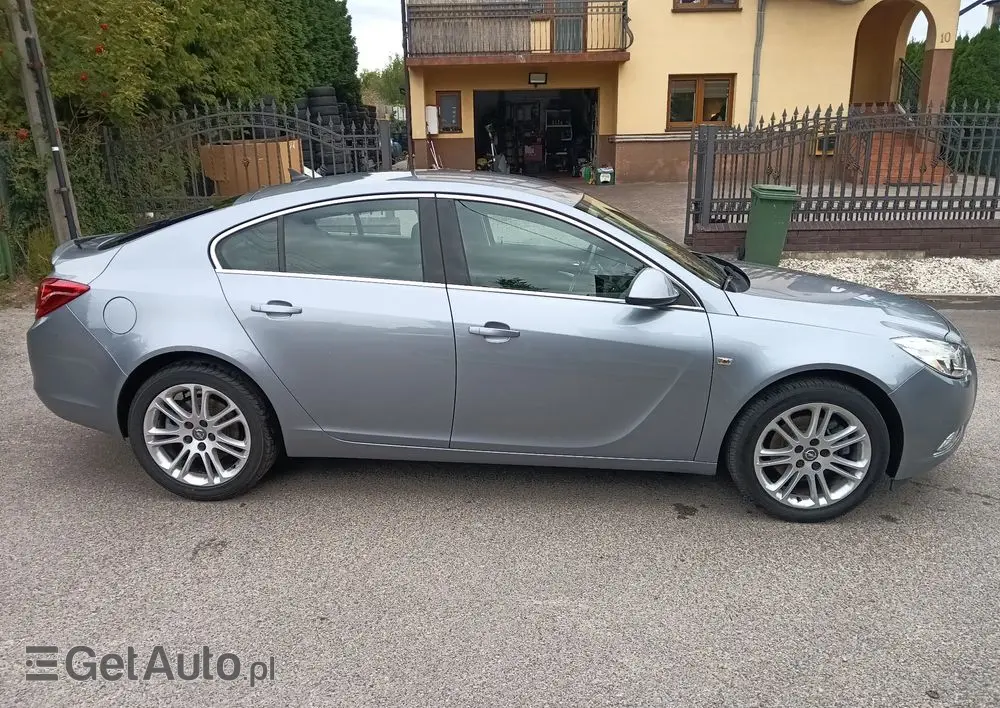 OPEL Insignia 1.6 Turbo Edition