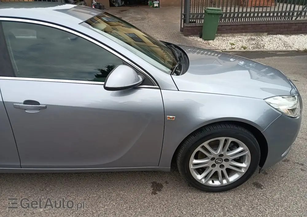 OPEL Insignia 1.6 Turbo Edition