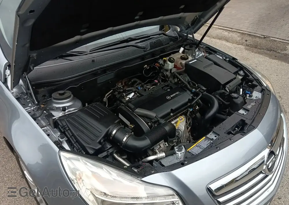 OPEL Insignia 1.6 Turbo Edition