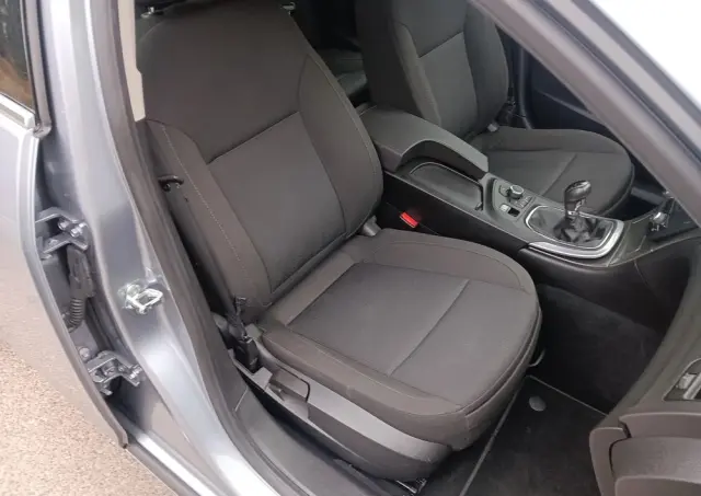 OPEL Insignia 1.6 Turbo Edition