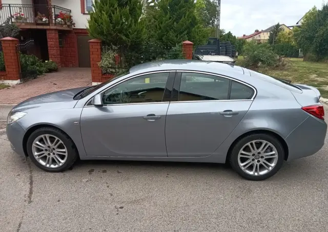OPEL Insignia 1.6 Turbo Edition