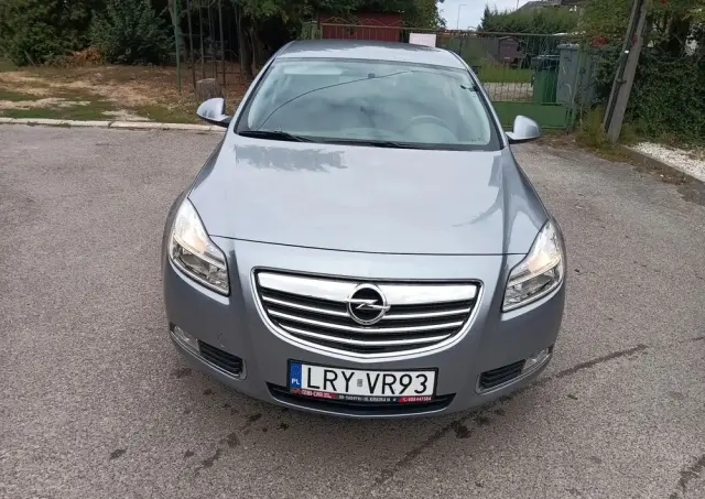 OPEL Insignia 1.6 Turbo Edition