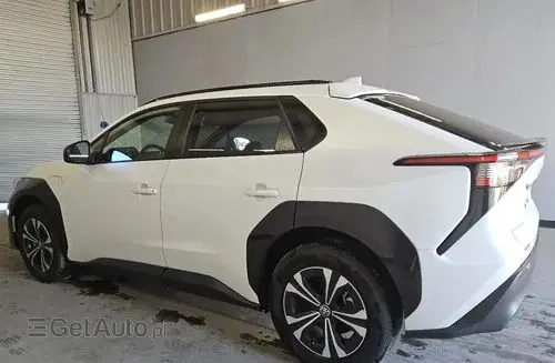 TOYOTA BZ4X 