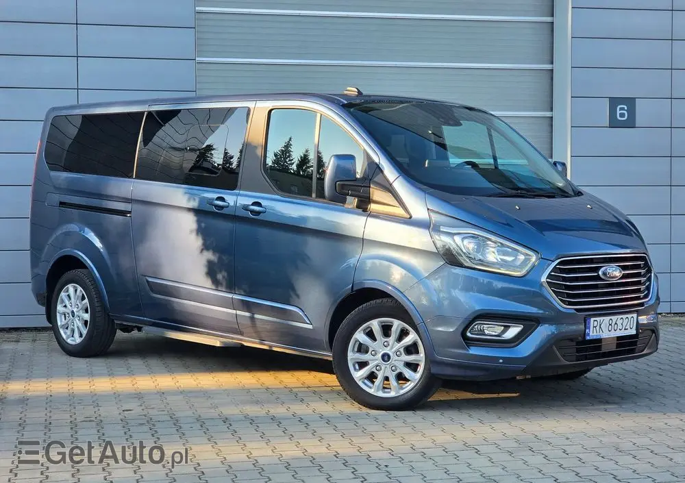FORD Tourneo Custom 2.0 TDCi L2 Titanium SelectShift