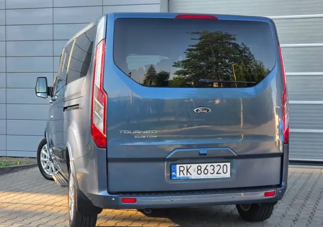 FORD Tourneo Custom 2.0 TDCi L2 Titanium SelectShift