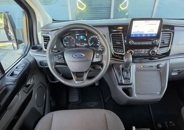 FORD Tourneo Custom 2.0 TDCi L2 Titanium SelectShift