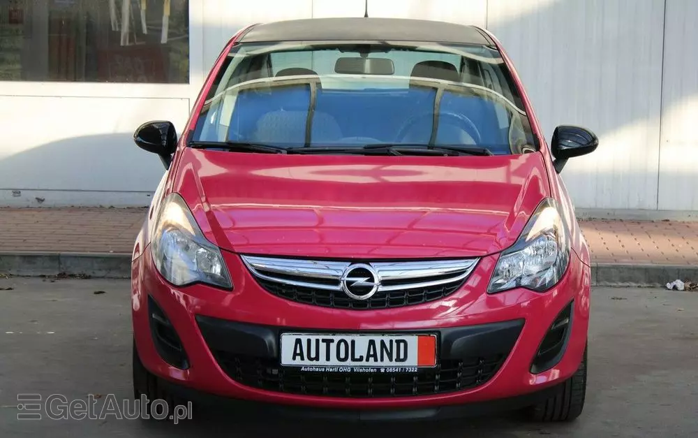 OPEL Corsa 1.4 16V Color Edition