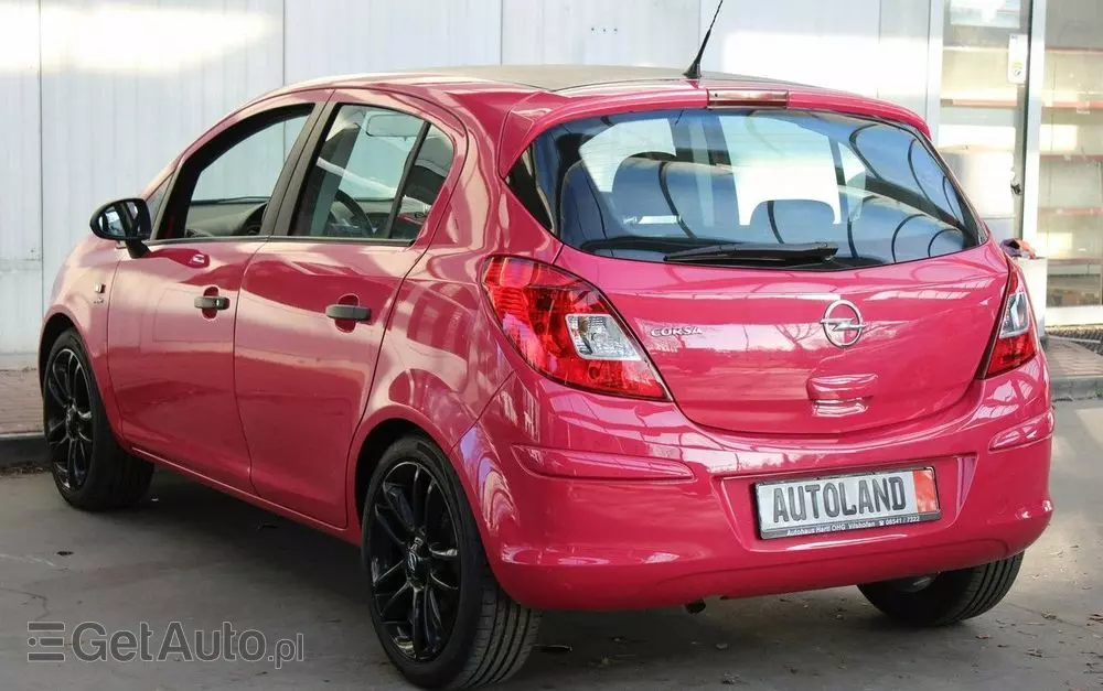 OPEL Corsa 1.4 16V Color Edition