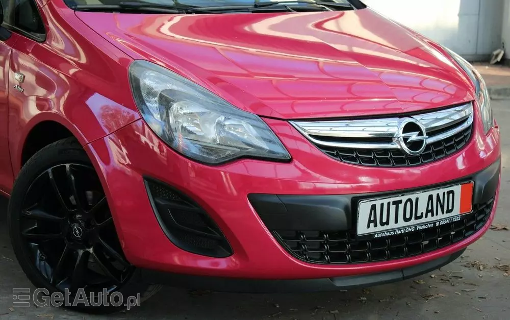 OPEL Corsa 1.4 16V Color Edition