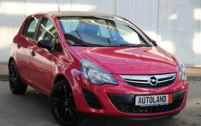 OPEL Corsa 1.4 16V Color Edition