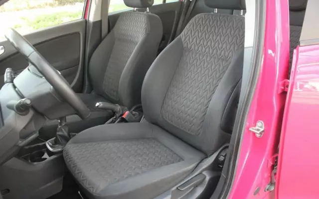 OPEL Corsa 1.4 16V Color Edition