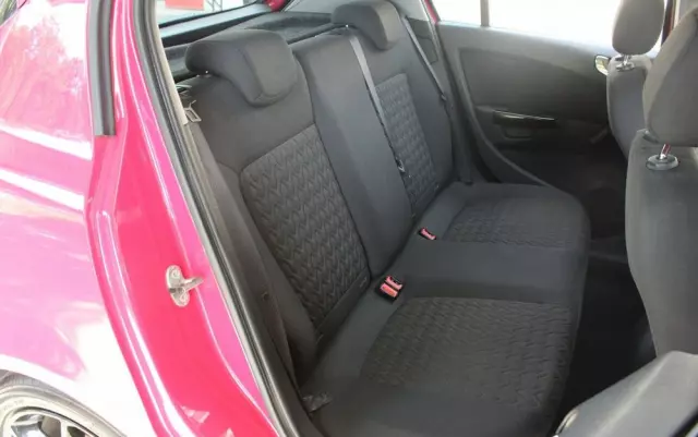 OPEL Corsa 1.4 16V Color Edition