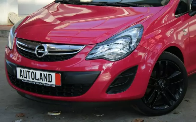 OPEL Corsa 1.4 16V Color Edition