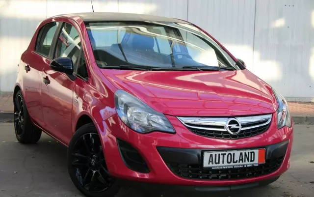 OPEL Corsa 1.4 16V Color Edition